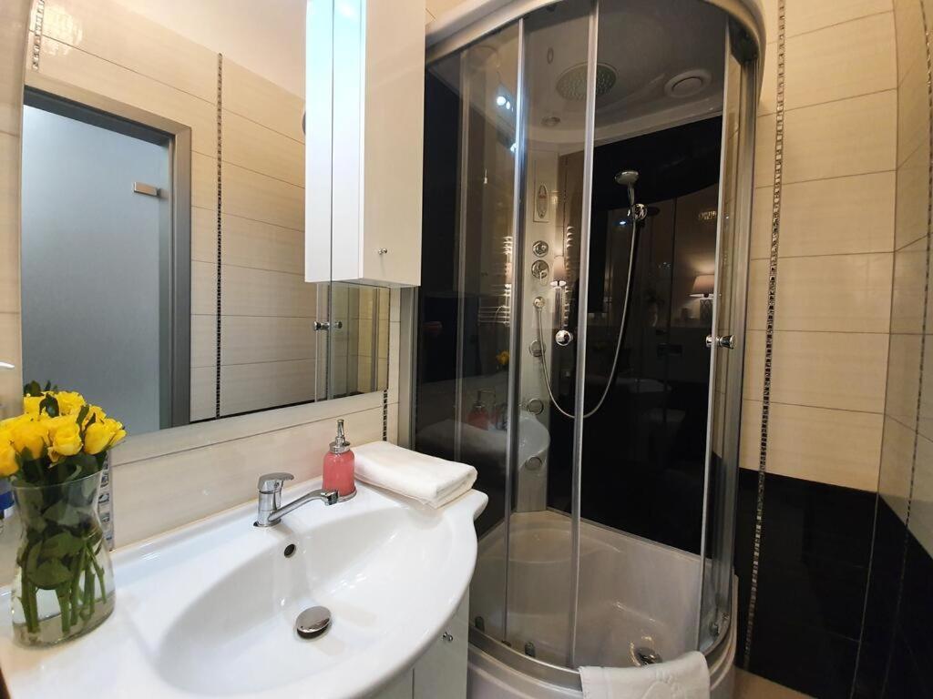 Dwie Sosny Apartamenty Przy Plazy - Sauna, Jacuzzi, Silownia, Bawialnia - 365Pam Ustronie Morskie Kültér fotó