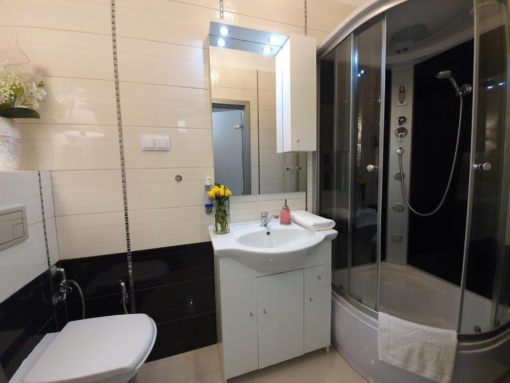Dwie Sosny Apartamenty Przy Plazy - Sauna, Jacuzzi, Silownia, Bawialnia - 365Pam Ustronie Morskie Kültér fotó